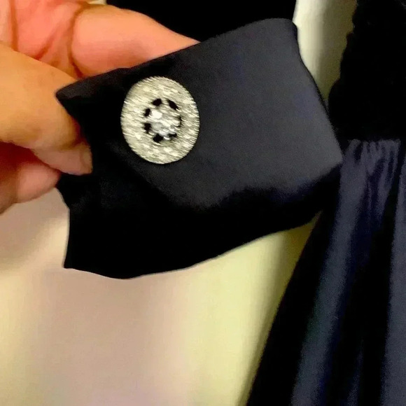 Joseph Ribkoff Gala Dress, Black, crinoline underneath, off the shoulders, Sz 12 - Picture 10 of 14